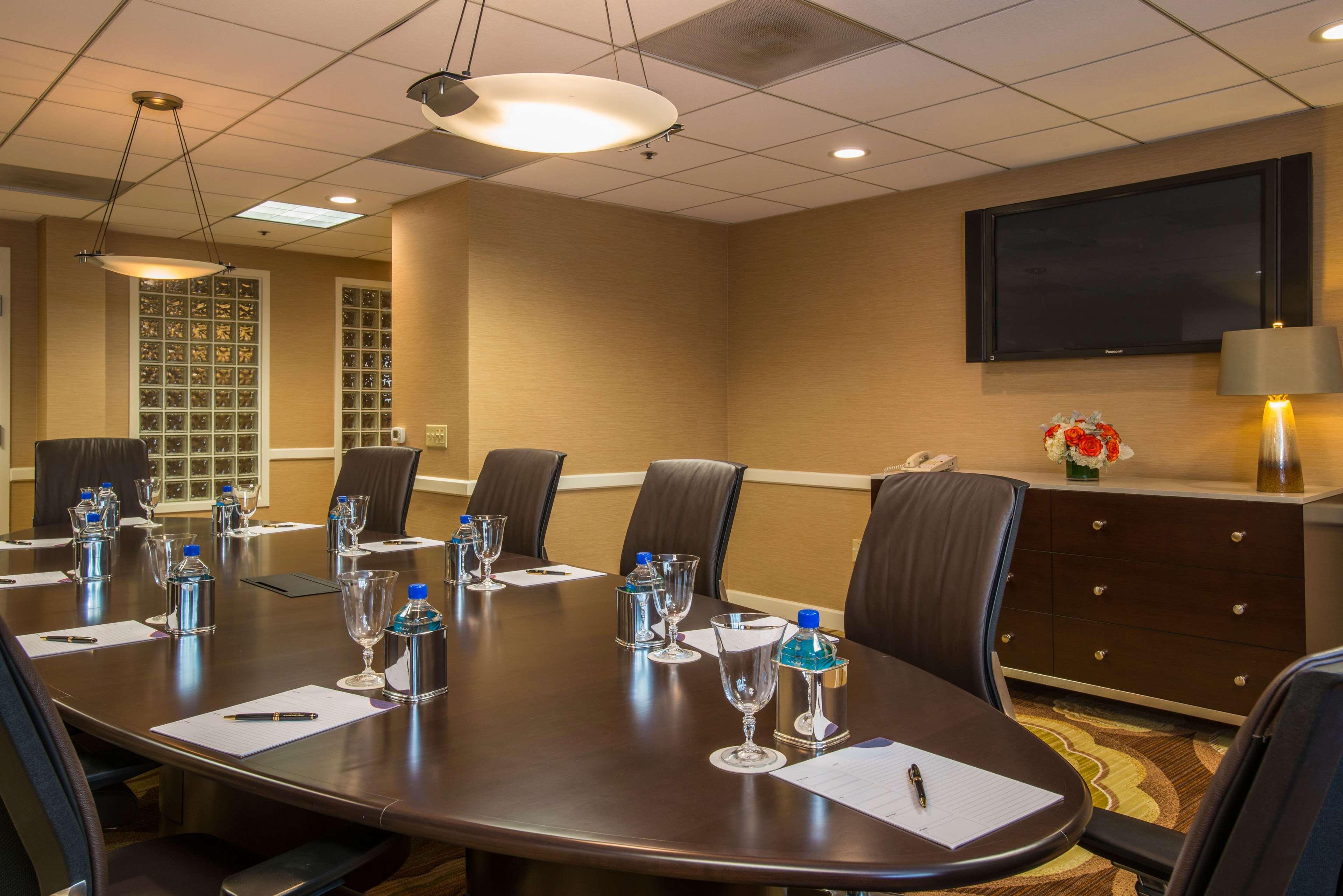 Hotel Sonesta Angeles Airport Lax 4*