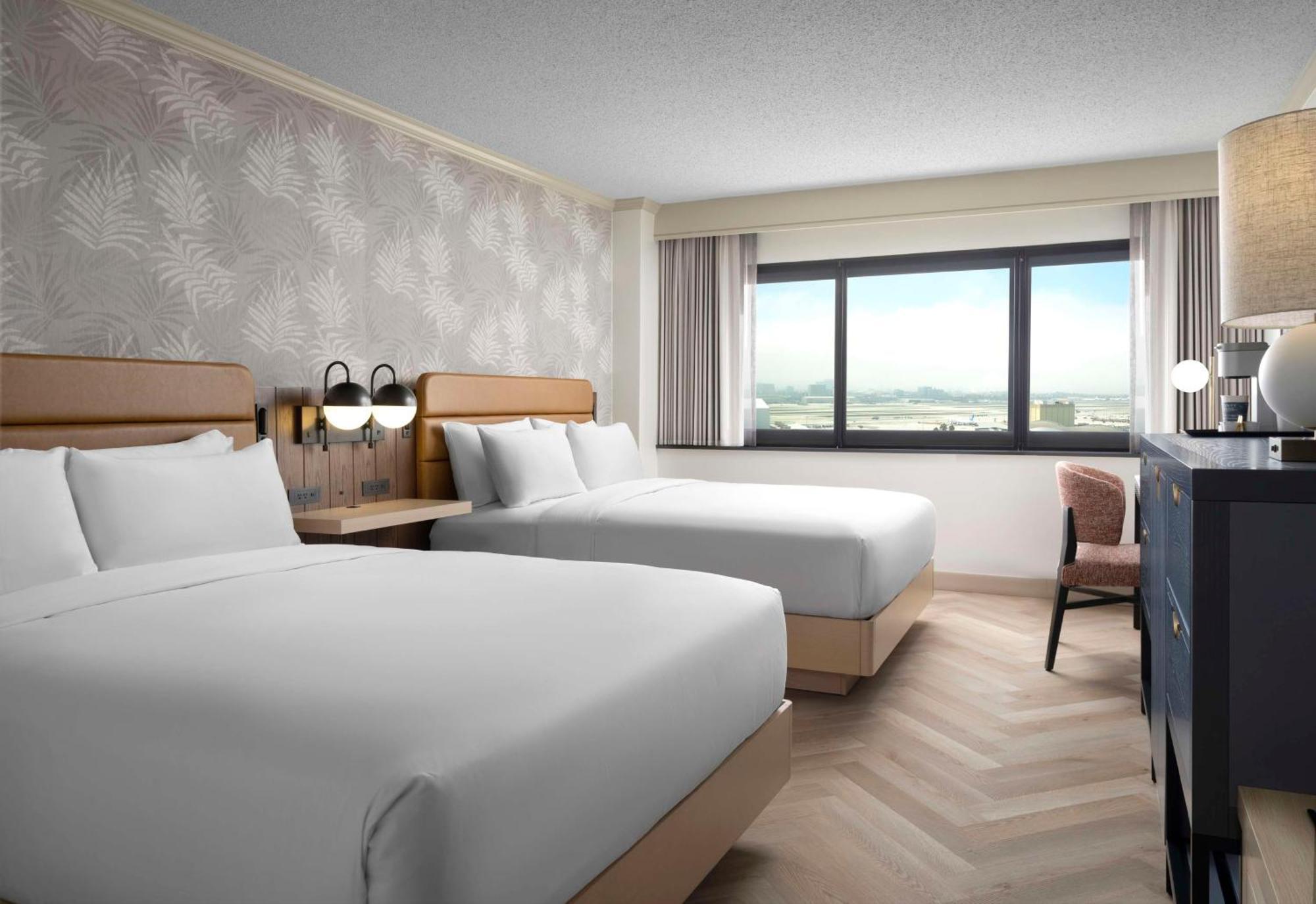 Sonesta Angeles Airport Lax 4*