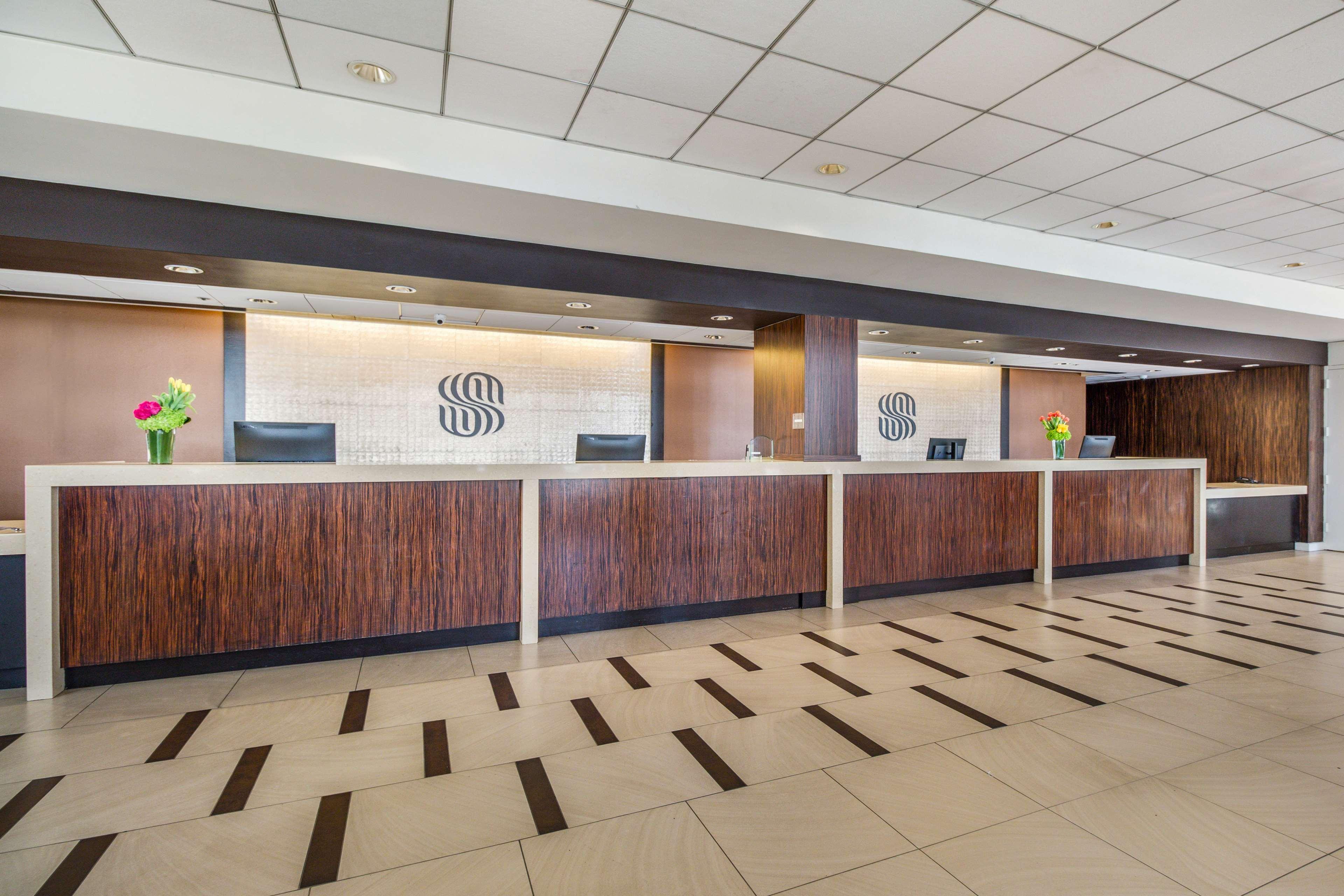 Sonesta Angeles Airport Lax 4*